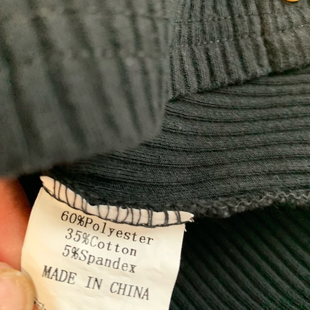 Fashion Collection Ribbed Tank - Picture 3 of 7